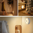 Lampe LED Rechargeable Sans Fil avec Détecteur de Mouvement dans la chamre