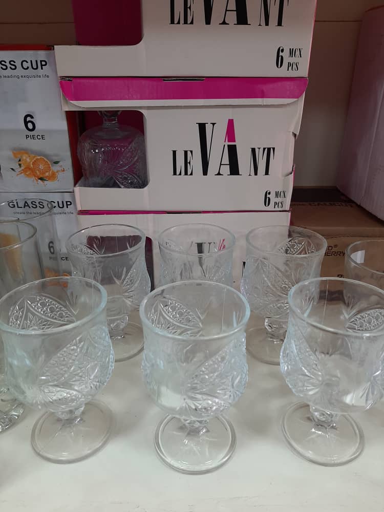 Ensemble de 6 Verres à Vin Design