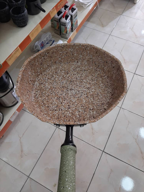 Poêle en Granite Verte Forme Pentagone - RAQO